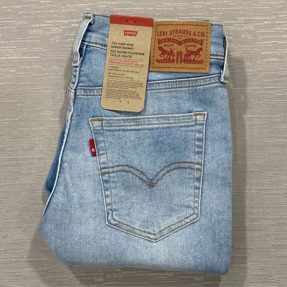 Levi's 720 Jeans Womens 28 x 30 High Rise Super Skinny Light Wash Stretch Denim